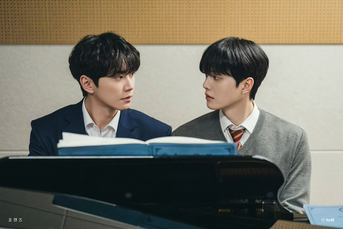 tvN 새 토일드라마 포핸즈 드라마 첫방송 포스터 이미지